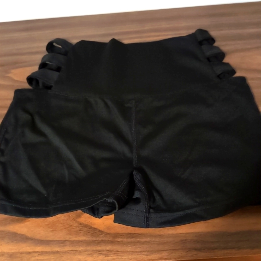 Cutout hip workout shorts